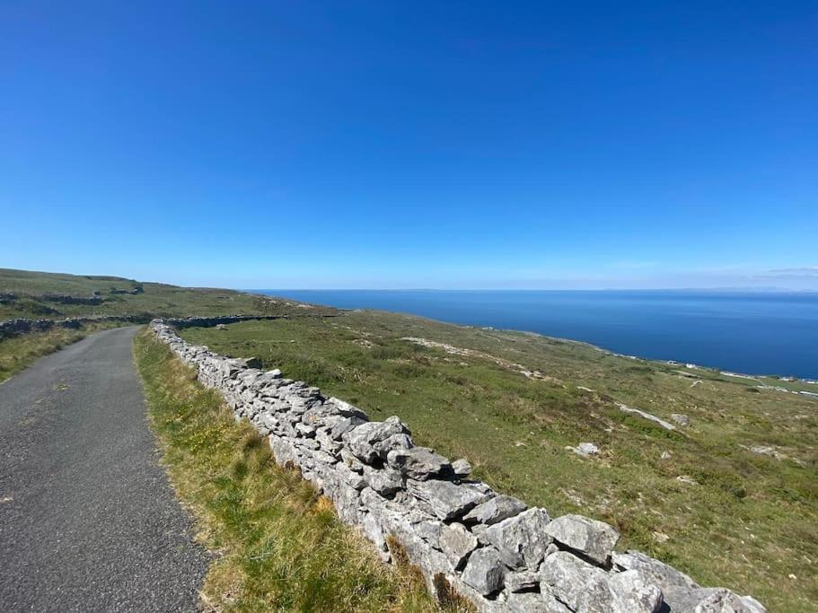 Into The Burren 호텔 Murroogh 외부 사진